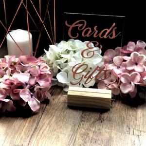 acrylic-card-&-gifts-sign--rosegold